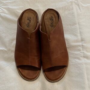 Sofft Chestnut Leather Open-Toe Slide Mules